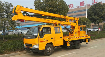 東風藍牌高空作業車 湖北隨州專用汽車產業的璀璨明珠